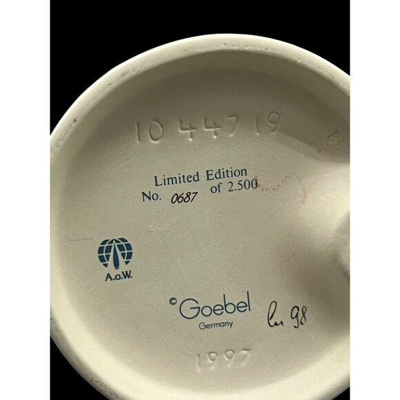 Adoring Mother 1997 Goebel DeGrazia Ltd Ed Porcelain Figurine #10-447-19 - MINT - Picture 11 of 12